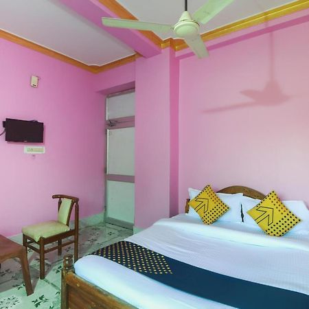 Spot On 65043 Hotel Kalinga Palace Kendrapara Eksteriør bilde