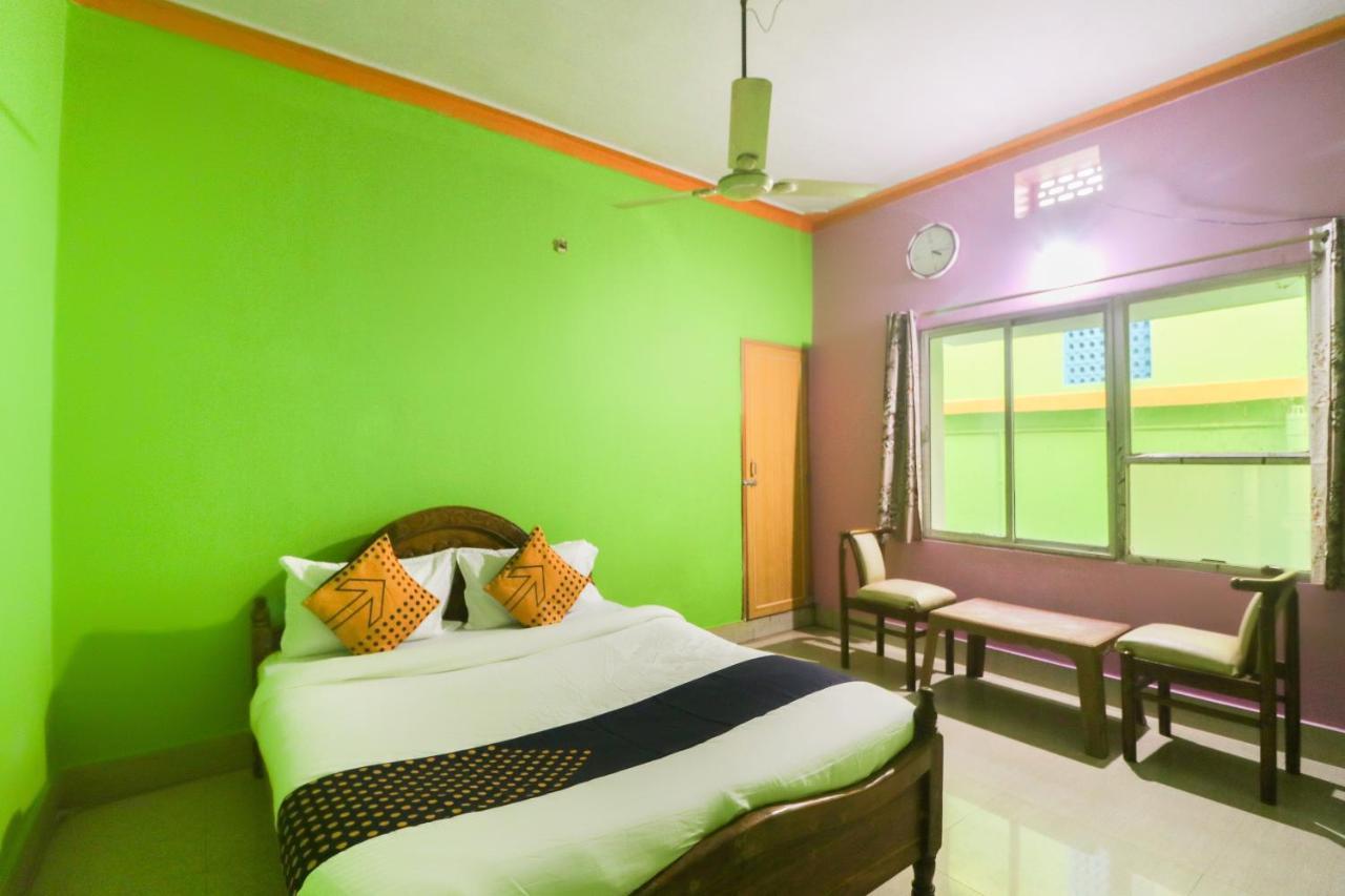 Spot On 65043 Hotel Kalinga Palace Kendrapara Eksteriør bilde