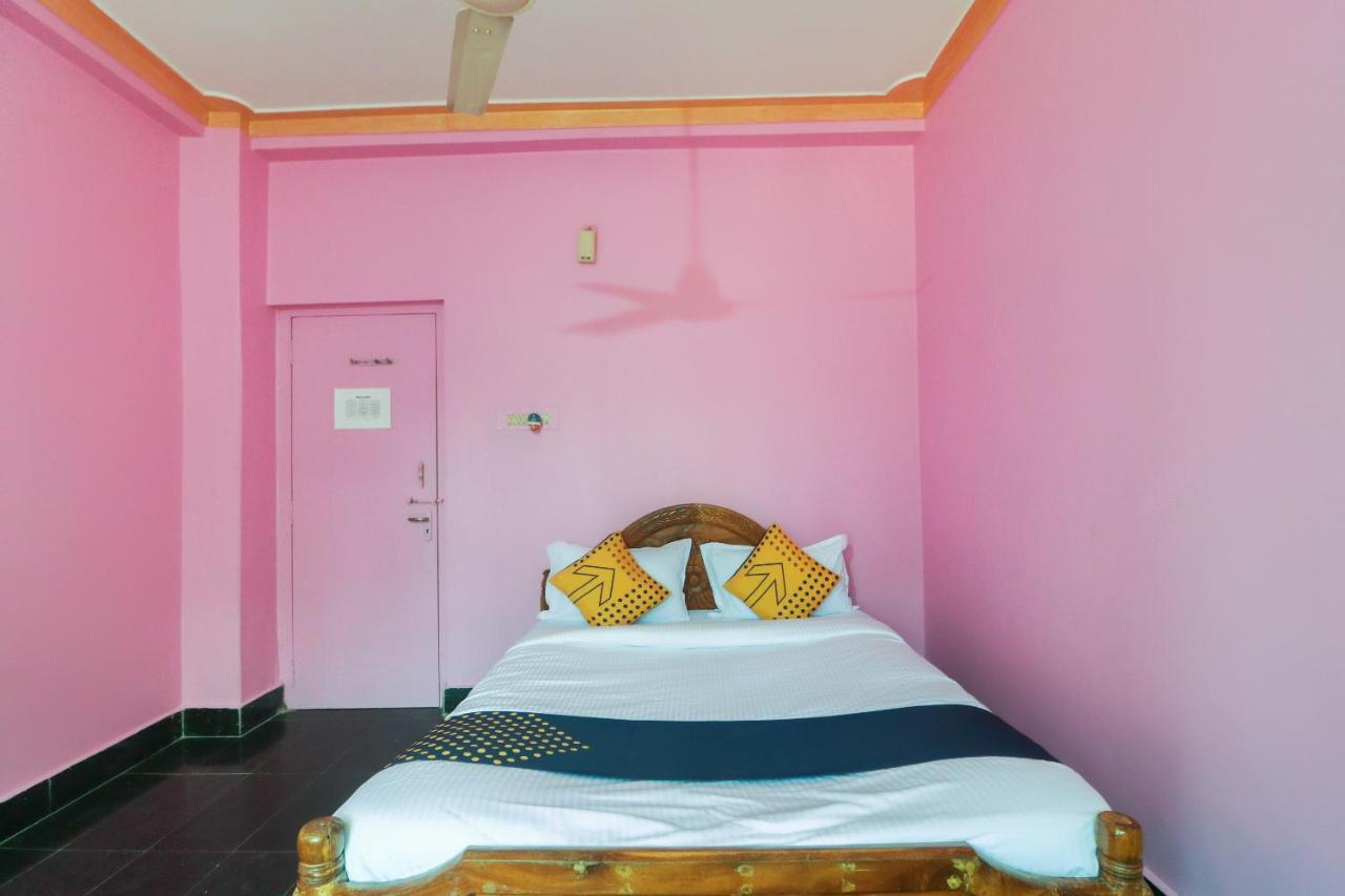 Spot On 65043 Hotel Kalinga Palace Kendrapara Eksteriør bilde