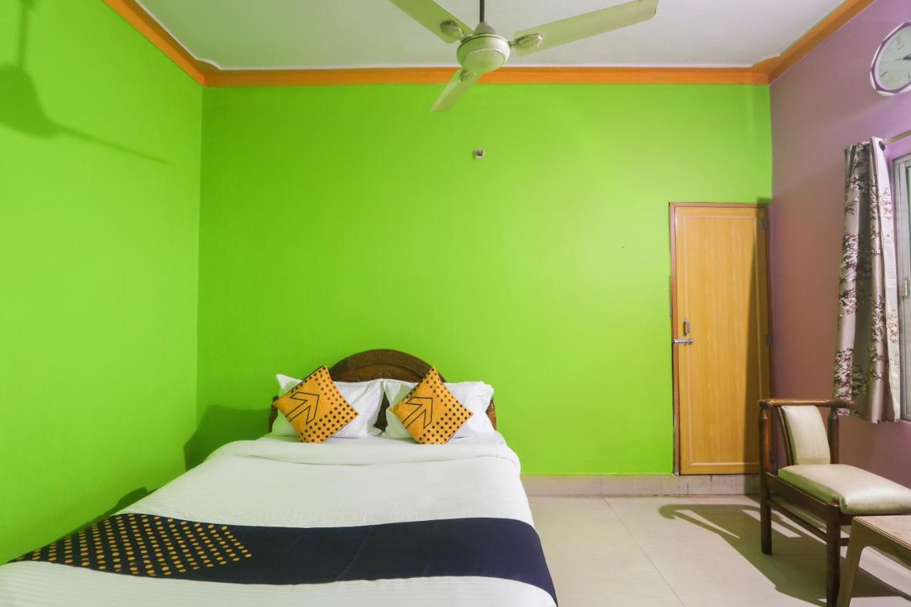 Spot On 65043 Hotel Kalinga Palace Kendrapara Eksteriør bilde